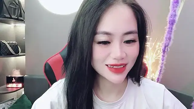 Snapshot of witch-39 chatting on December 30, 12:00 am witch-39 online show from December 30, 12:00 am