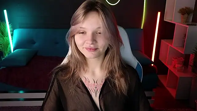 Snapshot of LitaBrom chatting on December 7, 7:38 am LitaBrom online show from December 7, 7:38 am