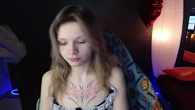 Snapshot of LitaBrom chatting on March 12, 7:57 am LitaBrom online show from March 12, 7:57 am