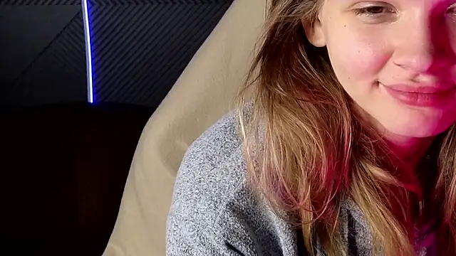 Snapshot of LitaBrom chatting on September 25, 1:53 am LitaBrom online show from September 25, 1:53 am