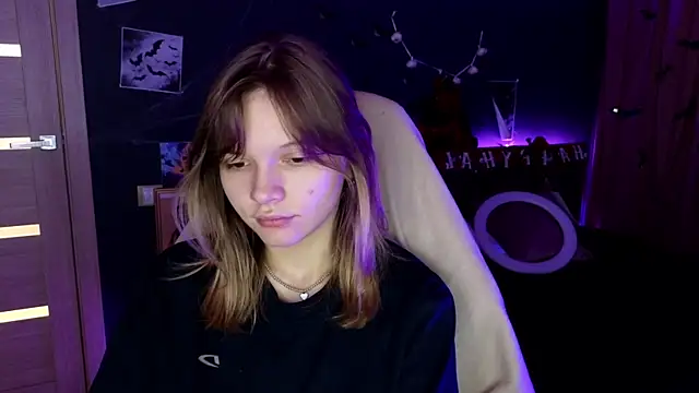 Snapshot of LitaBrom chatting on October 24, 3:03 am LitaBrom online show from October 24, 3:03 am