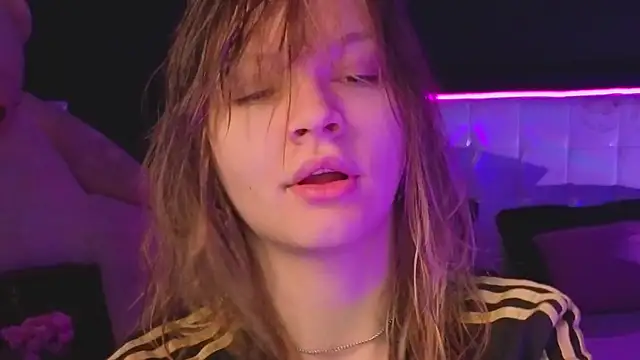 Snapshot of LitaBrom chatting on November 26, 2:23 am LitaBrom online show from November 26, 2:23 am