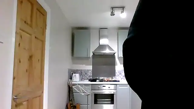 jimmybenido online show from January 1, 5:11 pm