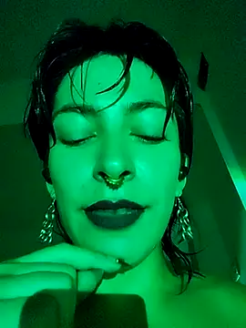 Snapshot of xmoira3x chatting on February 23, 6:49 am xmoira3x online show from February 23, 6:49 am