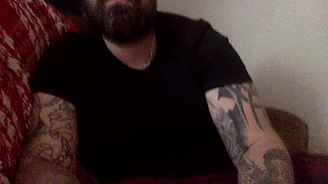 Snapshot of chubbycloudybottom chatting on October 18, 3:46 pm chubbycloudybottom online show from October 18, 3:46 pm