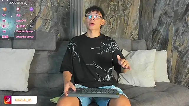 Daviid laidd online show from December 19, 7:32 pm