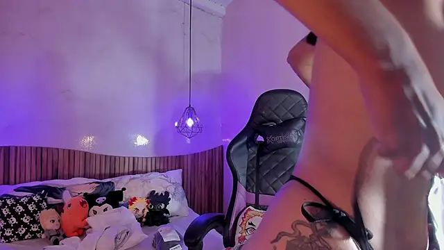 IamNayuta online show from November 19, 7:47 pm