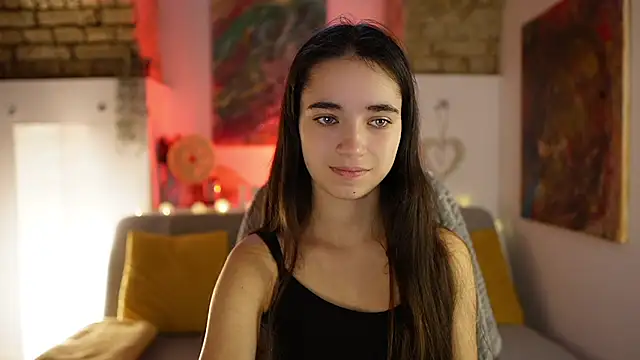 Snapshot of Gia_Paige18 chatting on December 5, 9:06 am Gia Paige18 online show from December 5, 9:06 am