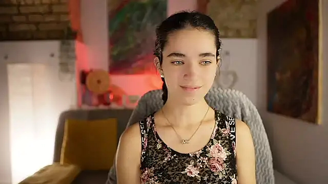 Snapshot of Gia_Paige18 chatting on December 6, 12:05 pm Gia Paige18 online show from December 6, 12:05 pm