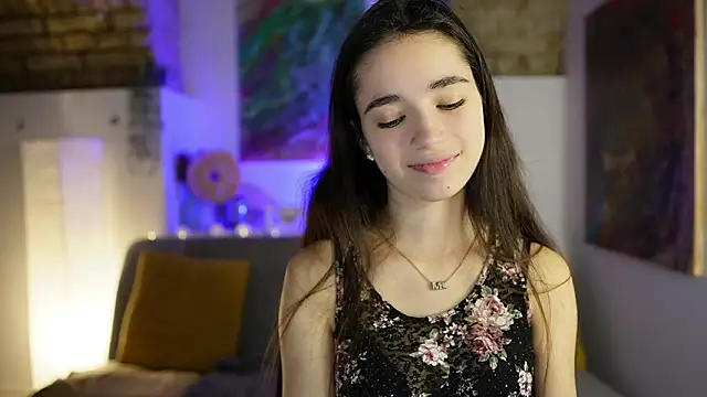 Snapshot of Gia_Paige18 chatting on December 17, 12:43 pm Gia Paige18 online show from December 17, 12:43 pm