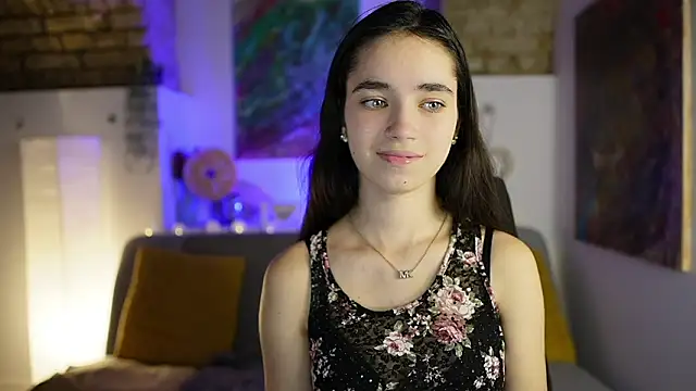 Snapshot of Gia_Paige18 chatting on December 17, 4:21 pm Gia Paige18 online show from December 17, 4:21 pm