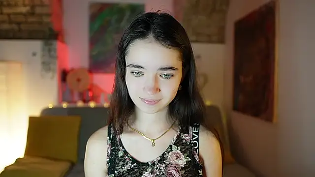 Snapshot of Gia_Paige18 chatting on January 2, 12:35 pm Gia Paige18 online show from January 2, 12:35 pm