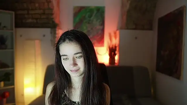 Snapshot of Gia_Paige18 chatting on March 10, 8:15 am Gia Paige18 online show from March 10, 8:15 am