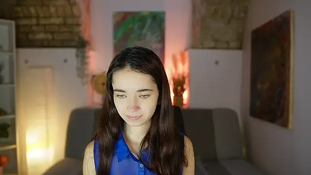 Snapshot of Gia_Paige18 chatting on March 17, 8:18 am Gia Paige18 online show from March 17, 8:18 am