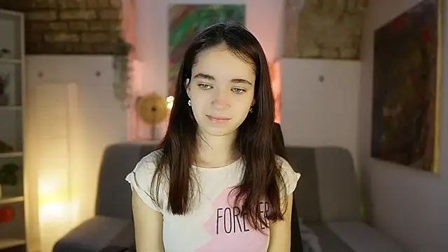Snapshot of Gia_Paige18 chatting on March 18, 8:14 am Gia Paige18 online show from March 18, 8:14 am