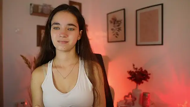 Snapshot of Gia_Paige18 chatting on September 20, 8:26 am Gia Paige18 online show from September 20, 8:26 am