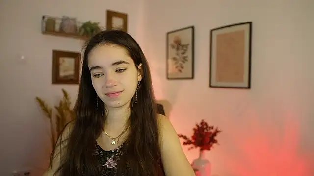 Snapshot of Gia_Paige18 chatting on October 12, 8:13 am Gia Paige18 online show from October 12, 8:13 am