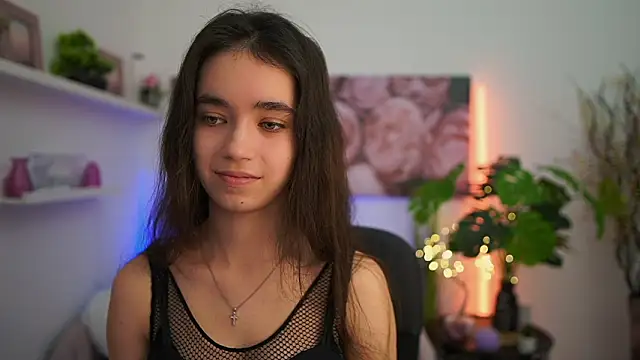 Gia Paige18 online show from February 6, 7:28 pm