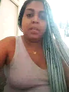 ELLA KELLY online show from January 24, 12:10 pm