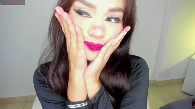 Snapshot of HarleyQueen_Robbie chatting on January 21, 11:55 pm HarleyQueen Robbie online show from January 21, 11:55 pm