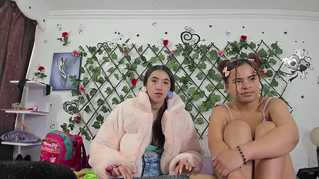 1lovelygirls online show from January 3, 5:53 pm