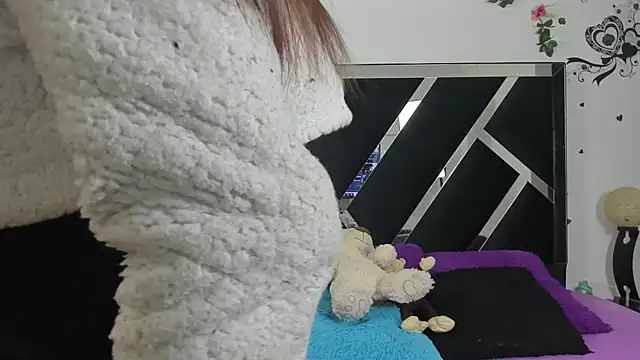 1lovelygirls online show from January 24, 11:48 am