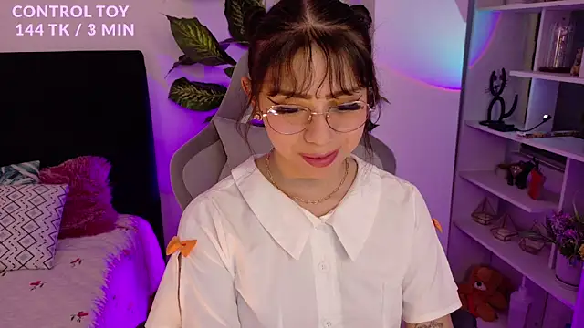 melany naa online show from March 9, 10:25 pm