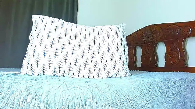 Snapshot of jeilerth chatting on November 21, 10:14 am jeilerth online show from November 21, 10:14 am