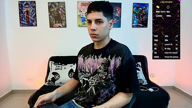jonathanjoestar  online show from May 30, 9:45 pm