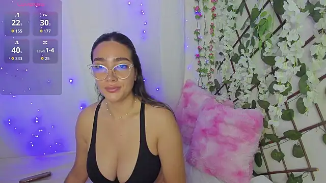 zara41 online show from March 25, 2:12 pm