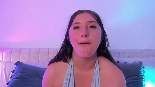 Kathia Morelli online show from February 4, 2:53 pm