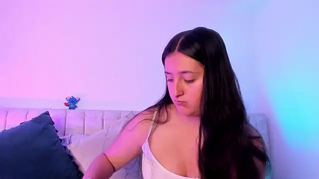 Kathia Morelli online show from February 12, 11:40 am