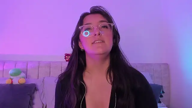 Kathia Morelli online show from February 13, 5:54 pm