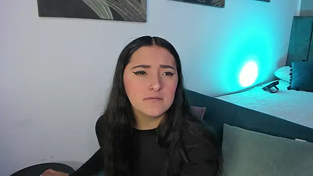 Kathia Morelli online show from October 2, 11:50 am