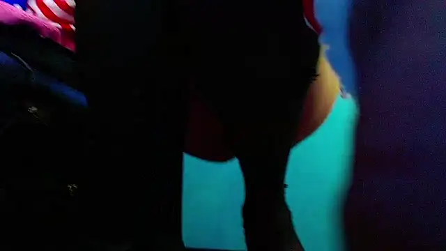 Snapshot of kuromi69 chatting on December 24, 5:27 am kuromi69 online show from December 24, 5:27 am