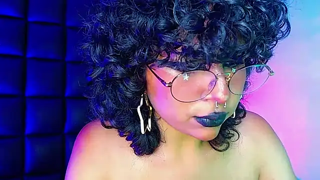 Snapshot of kuromi69 chatting on March 16, 11:05 am kuromi69 online show from March 16, 11:05 am