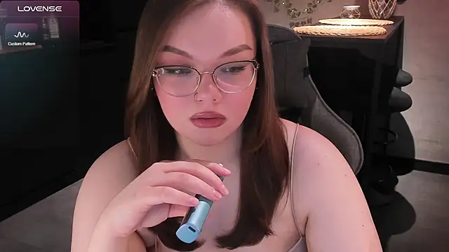 EvaBae online show from February 1, 10:48 am