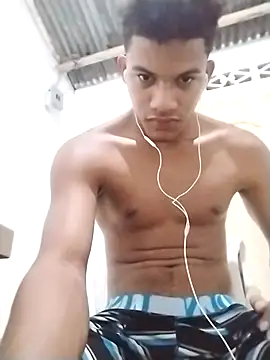 Snapshot of Gutierrez6383 chatting on March 19, 5:08 am Gutierrez6383 online show from March 19, 5:08 am