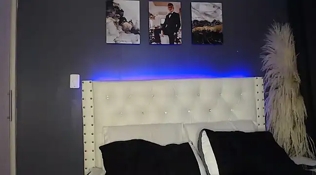 Mackenzzie 777  online show from March 18, 2:36 am