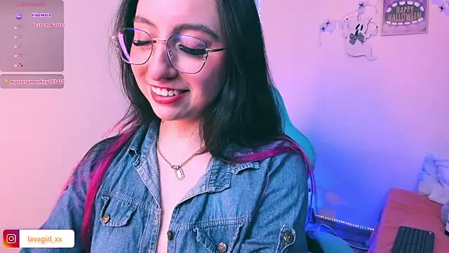 Snapshot of Julieta_cott chatting on October 22, 10:53 pm Julieta cott online show from October 22, 10:53 pm