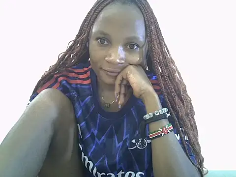 Snapshot of SpicyPetite chatting on September 14, 5:50 am SpicyPetite online show from September 14, 5:50 am