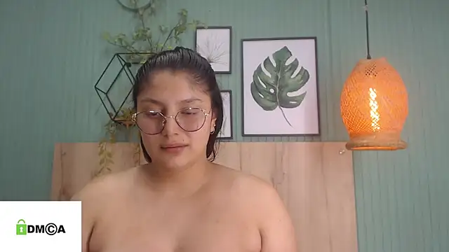 Snapshot of george_jonnes chatting on February 1, 4:33 pm george jonnes online show from February 1, 4:33 pm