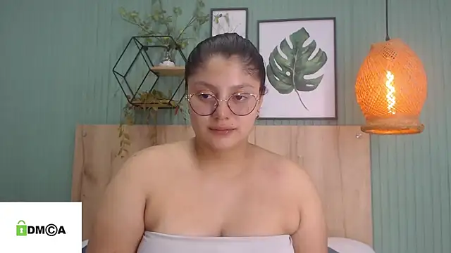 Snapshot of george_jonnes chatting on February 8, 10:29 am george jonnes online show from February 8, 10:29 am
