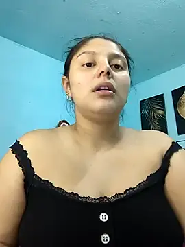 Snapshot of george_jonnes chatting on February 19, 5:27 pm george jonnes online show from February 19, 5:27 pm