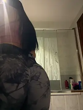 Snapshot of tamara_jay chatting on January 5, 10:40 pm tamara jay online show from January 5, 10:40 pm