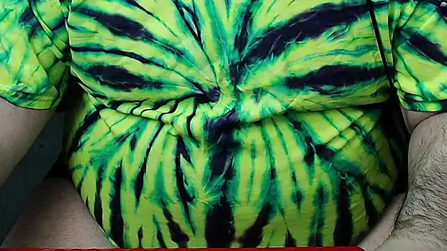 Snapshot of Dominant_BEAR chatting on November 9, 1:42 pm Dominant BEAR online show from November 9, 1:42 pm