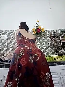    Erin    online show from March 6, 3:35 am