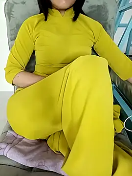    Erin    online show from September 12, 3:34 pm