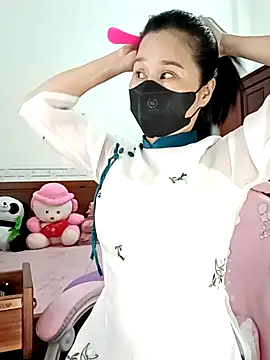    Erin    online show from March 23, 1:31 am