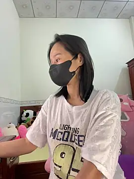    Erin    online show from April 11, 2:27 am